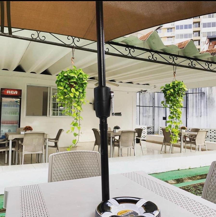 Hostal Familiar Carmencita مدينة باناما المظهر الخارجي الصورة